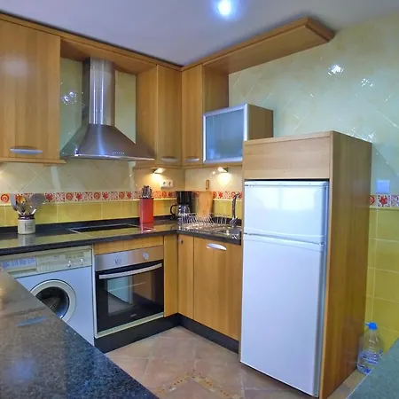 R1353 Tuhillo 8, 1d Apartamento *